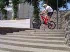 jump
���